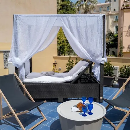 29 Center Taormina