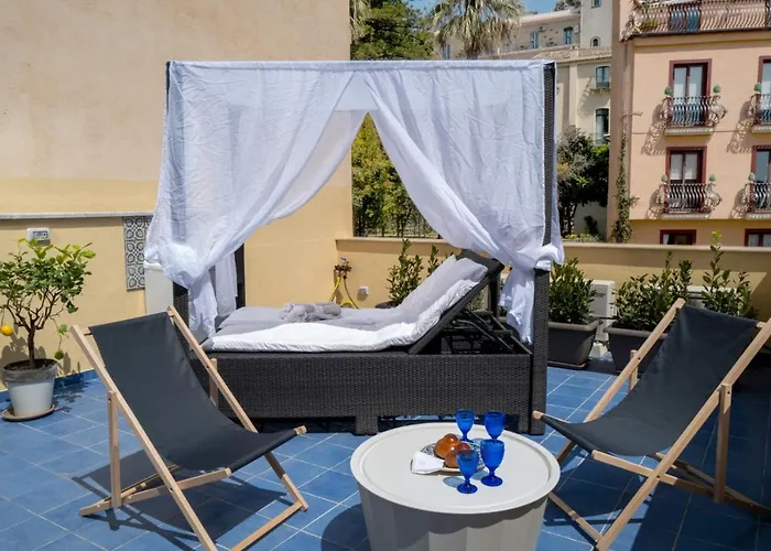 29 Center Таормина